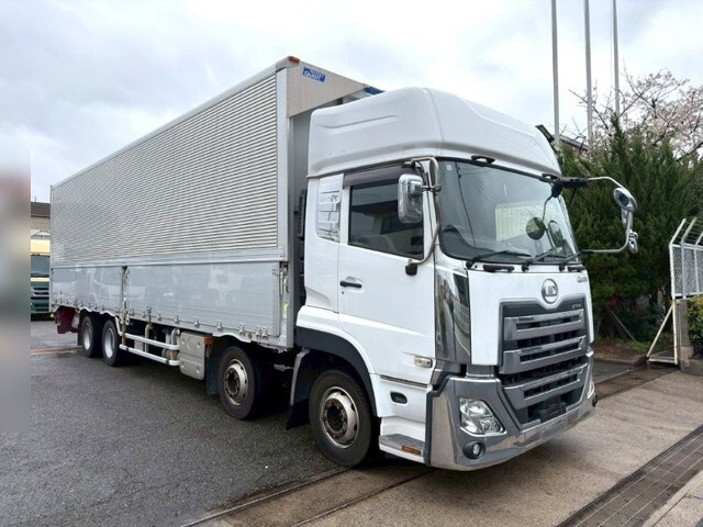 UDトラックスクオンアルミウイング大型（10t）[写真05]