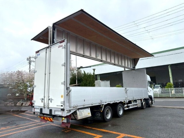 UDトラックスクオンアルミウイング大型（10t）[写真08]