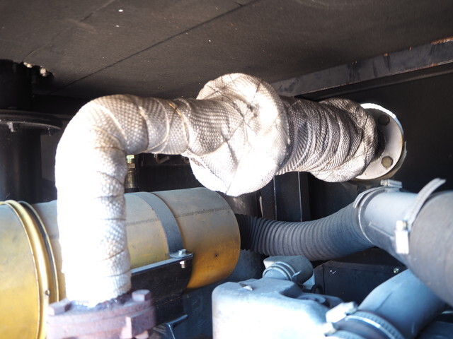 いすゞエルフ高圧洗浄車小型（2t・3t）[写真13]