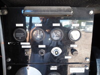 いすゞエルフ高圧洗浄車小型（2t・3t）[写真19]