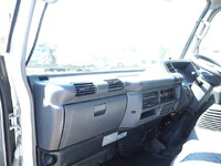 いすゞエルフ高圧洗浄車小型（2t・3t）[写真32]