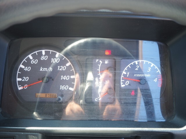 いすゞエルフ高圧洗浄車小型（2t・3t）[写真38]