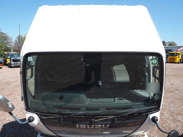 いすゞエルフ高圧洗浄車小型（2t・3t）[写真07]