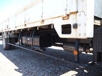 三菱ふそうキャンター平ボディ小型（2t・3t）[写真13]