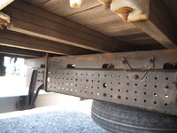 三菱ふそうキャンター平ボディ小型（2t・3t）[写真18]