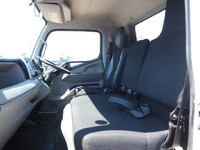 三菱ふそうキャンター平ボディ小型（2t・3t）[写真34]