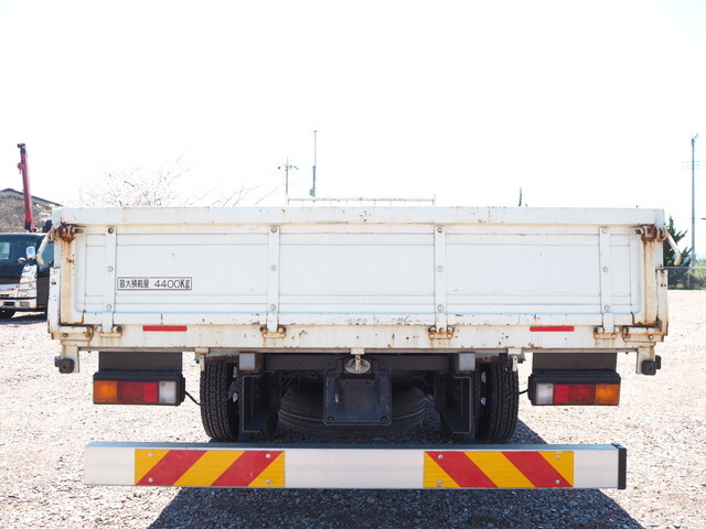 三菱ふそうキャンター平ボディ小型（2t・3t）[写真05]