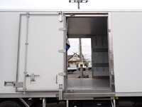 三菱ふそうキャンター冷凍車（冷蔵車）小型（2t・3t）[写真13]