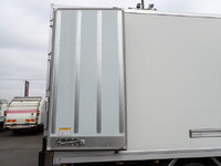 三菱ふそうキャンター冷凍車（冷蔵車）小型（2t・3t）[写真16]