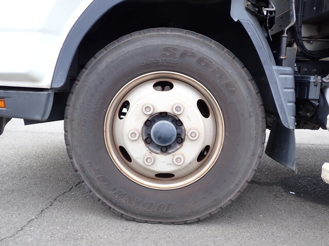 三菱ふそうキャンター冷凍車（冷蔵車）小型（2t・3t）[写真25]