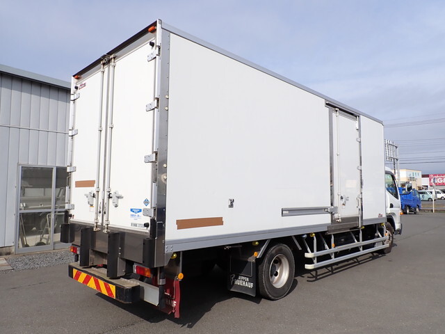 三菱ふそうキャンター冷凍車（冷蔵車）小型（2t・3t）[写真05]