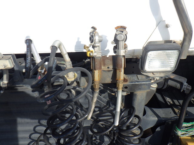 日野プロフィアトレーラーヘッド（トラクターヘッド）大型（10t）[写真14]