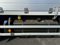 いすゞギガアルミウイング大型（10t）[写真17]