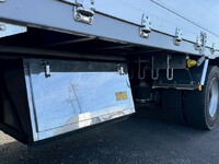 いすゞギガアルミウイング大型（10t）[写真19]