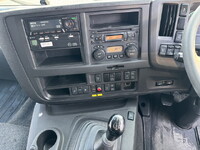 いすゞギガアルミウイング大型（10t）[写真30]