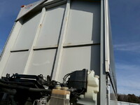 いすゞギガアルミウイング大型（10t）[写真35]