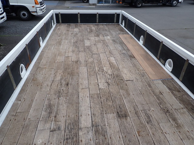 いすゞフォワードクレーン3段中型（4t）[写真15]