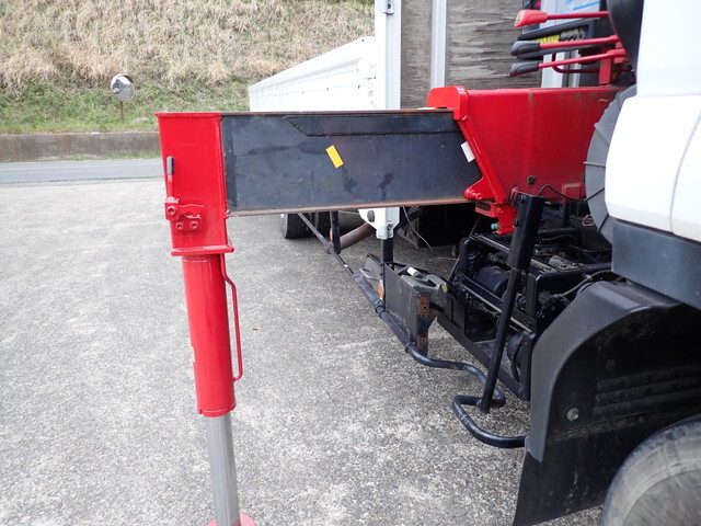 いすゞフォワードクレーン3段中型（4t）[写真19]