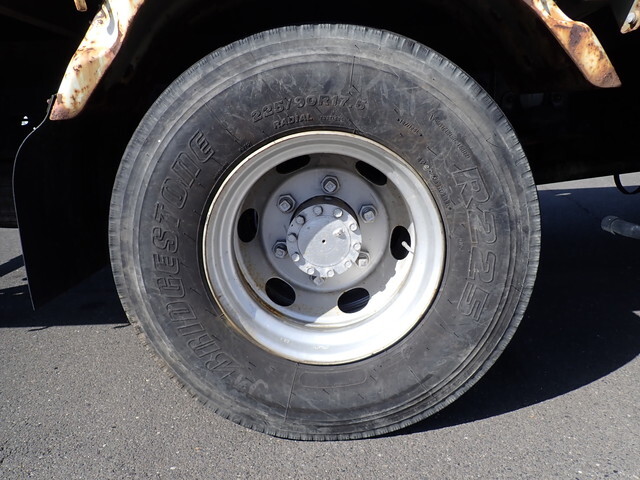 いすゞフォワードクレーン3段中型（4t）[写真25]