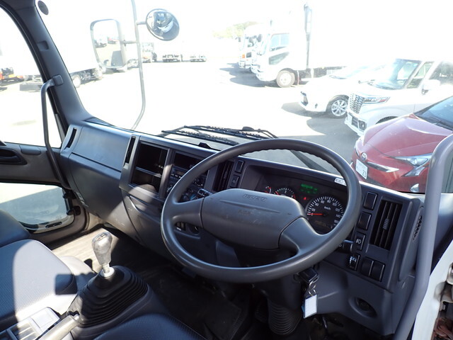 いすゞフォワードクレーン3段中型（4t）[写真33]