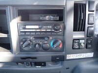 いすゞフォワードクレーン3段中型（4t）[写真41]