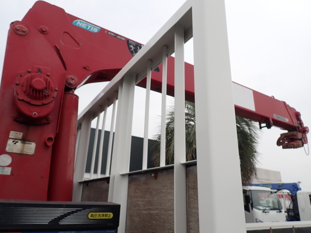 いすゞフォワードクレーン3段中型（4t）[写真08]