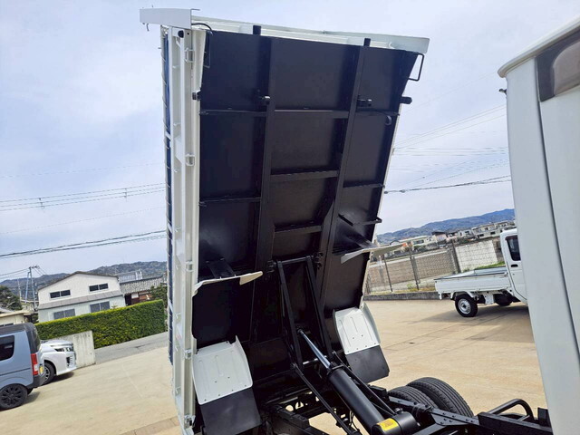 日産アトラスダンプ小型（2t・3t）[写真25]