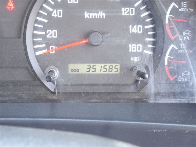 いすゞフォワードコンテナ専用車中型（4t）[写真23]