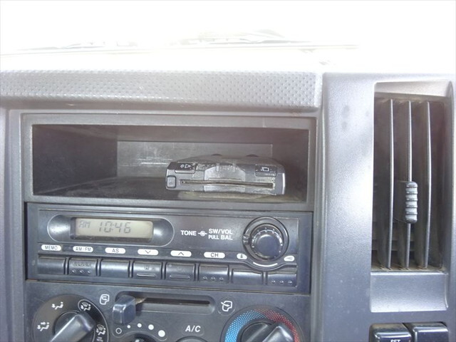 いすゞフォワードコンテナ専用車中型（4t）[写真25]