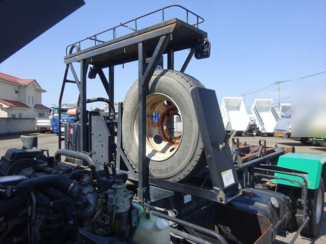 いすゞフォワードコンテナ専用車中型（4t）[写真33]