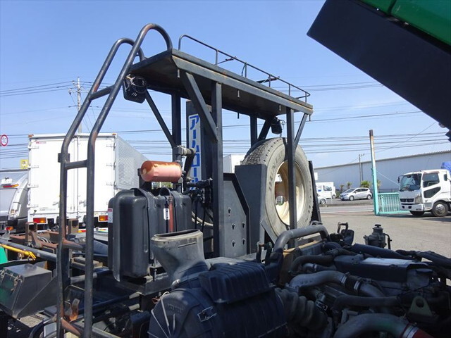 いすゞフォワードコンテナ専用車中型（4t）[写真34]