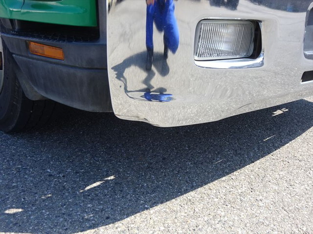 いすゞフォワードコンテナ専用車中型（4t）[写真36]