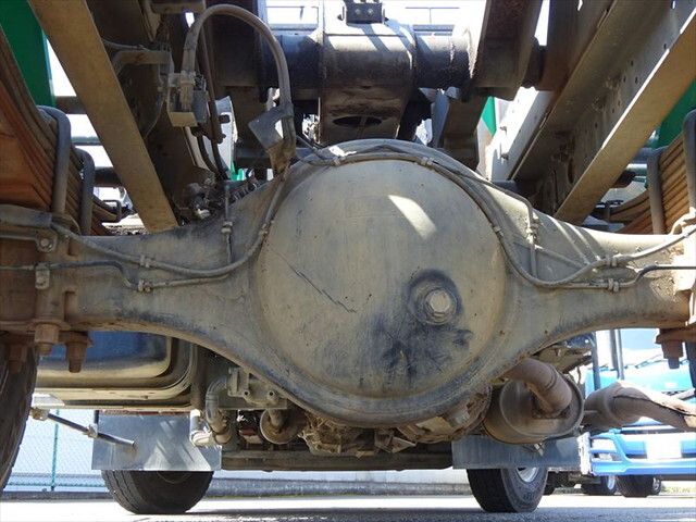 いすゞフォワードコンテナ専用車中型（4t）[写真09]