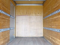 三菱ふそうキャンターアルミバン小型（2t・3t）[写真11]