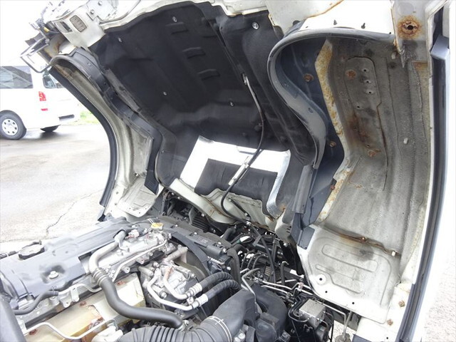 三菱ふそうキャンターアルミバン小型（2t・3t）[写真34]