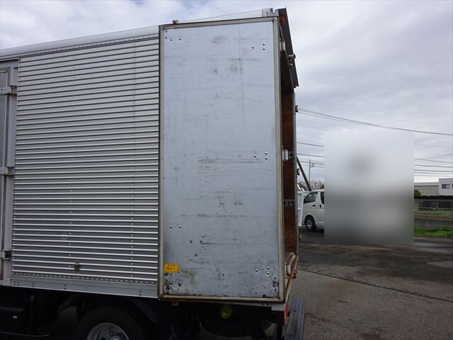 三菱ふそうキャンターアルミバン小型（2t・3t）[写真06]