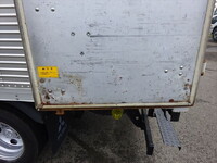 三菱ふそうキャンターアルミバン小型（2t・3t）[写真08]