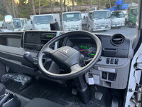 三菱ふそうキャンタークレーン4段小型（2t・3t）[写真23]