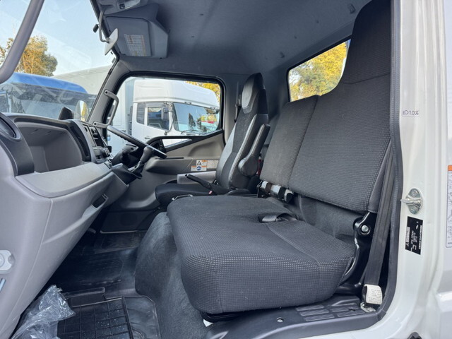 三菱ふそうキャンタークレーン4段小型（2t・3t）[写真24]