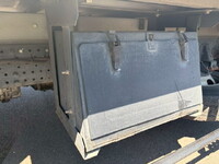 いすゞエルフ冷凍車（冷蔵車）小型（2t・3t）[写真14]