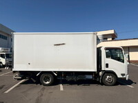 いすゞエルフ冷凍車（冷蔵車）小型（2t・3t）[写真09]