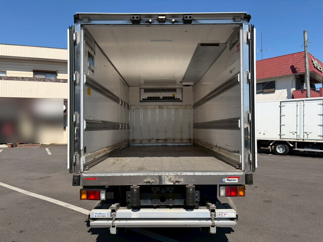 いすゞエルフ冷凍車（冷蔵車）小型（2t・3t）[写真09]