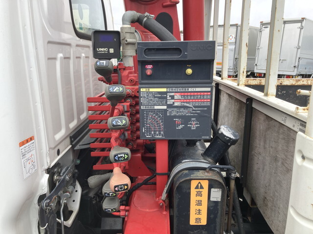 いすゞエルフクレーン3段小型（2t・3t）[写真17]
