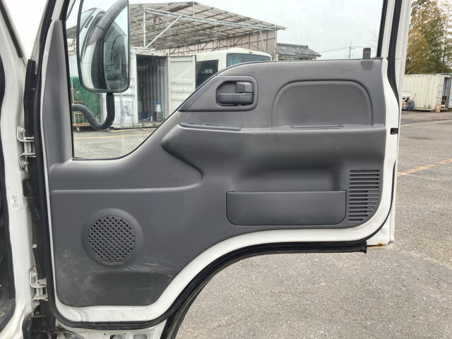 いすゞエルフクレーン3段小型（2t・3t）[写真32]