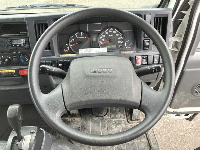 いすゞエルフクレーン3段小型（2t・3t）[写真38]