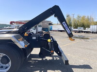 三菱ふそうスーパーグレートコンテナ専用車大型（10t）[写真12]