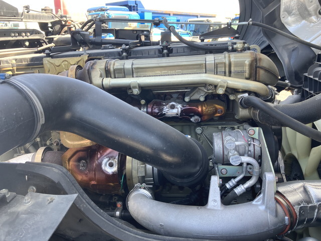 三菱ふそうスーパーグレートコンテナ専用車大型（10t）[写真28]