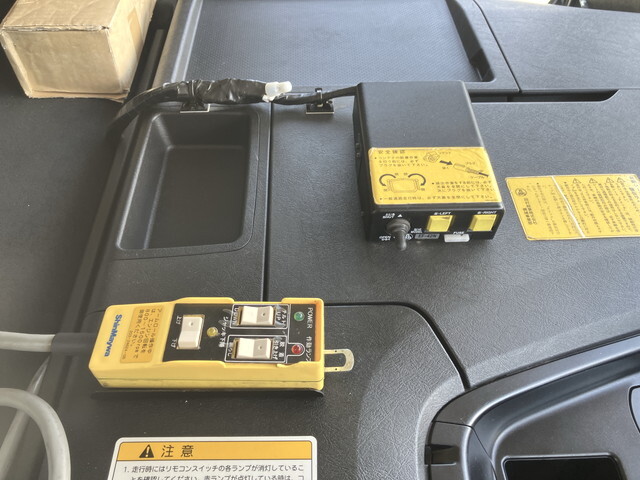 三菱ふそうスーパーグレートコンテナ専用車大型（10t）[写真36]