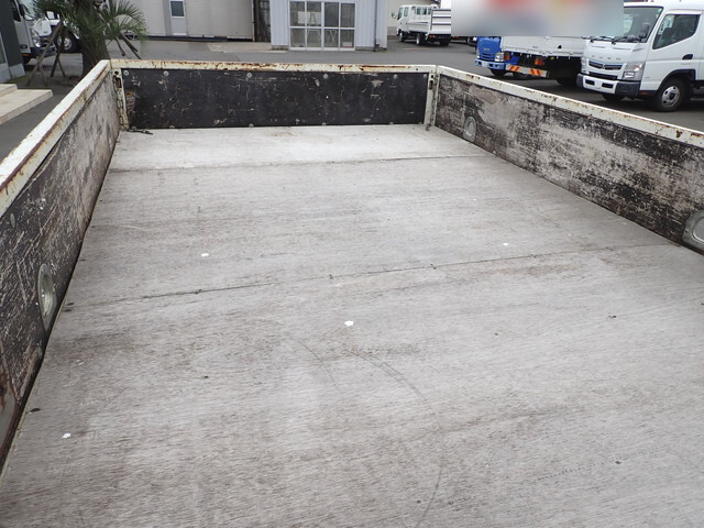 三菱ふそうキャンタークレーン4段小型（2t・3t）[写真15]