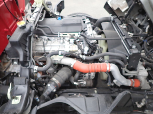 三菱ふそうキャンタークレーン4段小型（2t・3t）[写真26]